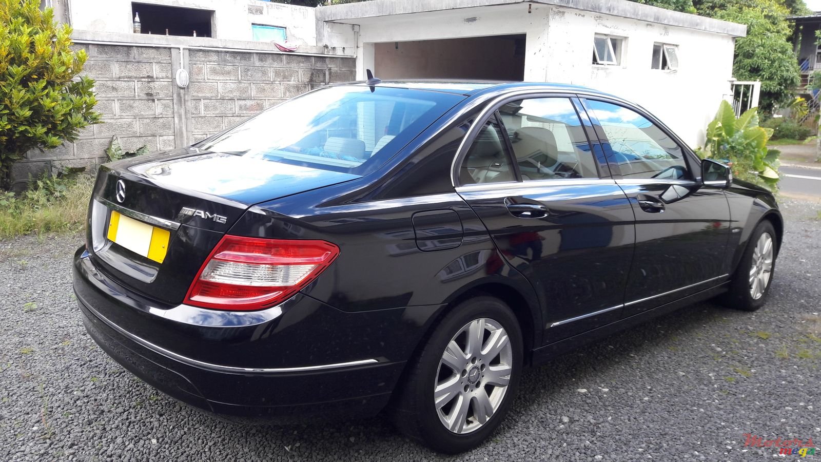 2009' Mercedes-Benz C-Class photo #3