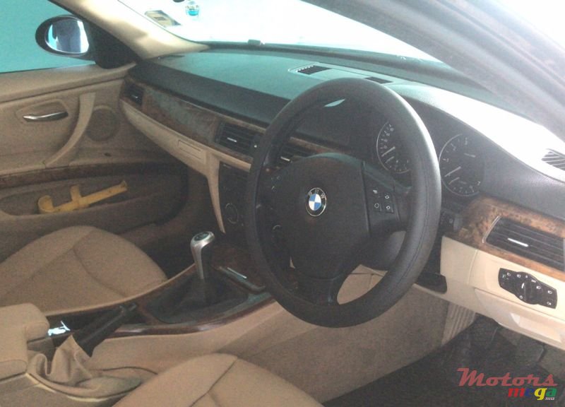 2007' BMW 3 Series photo #1