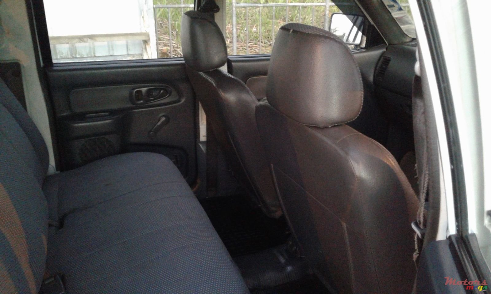 2002' Mitsubishi L 200 photo #4