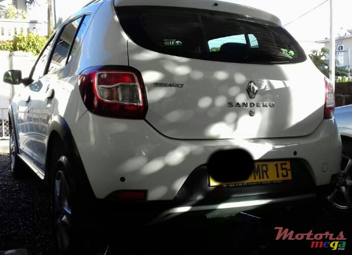 2015' Renault Sandero StepWay photo #1