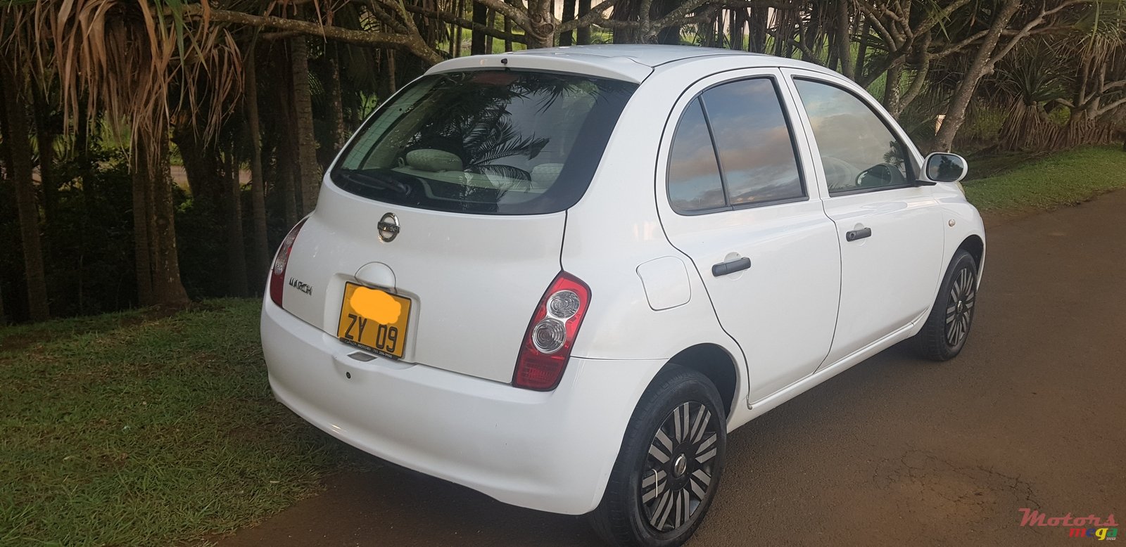 2009' Nissan March Ak12 photo #3