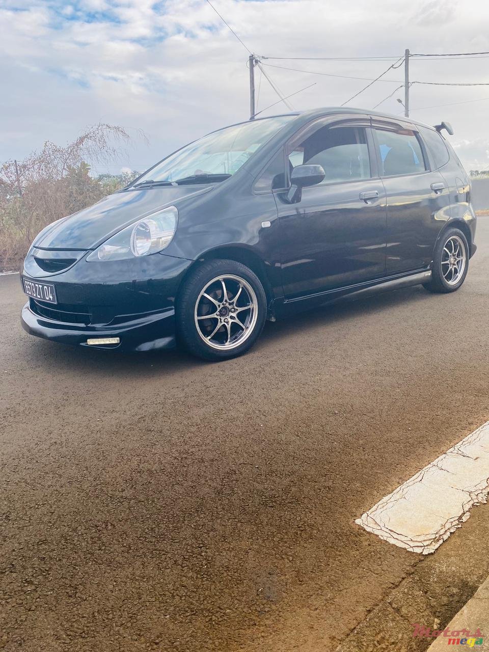 2004' Honda Fit photo #2