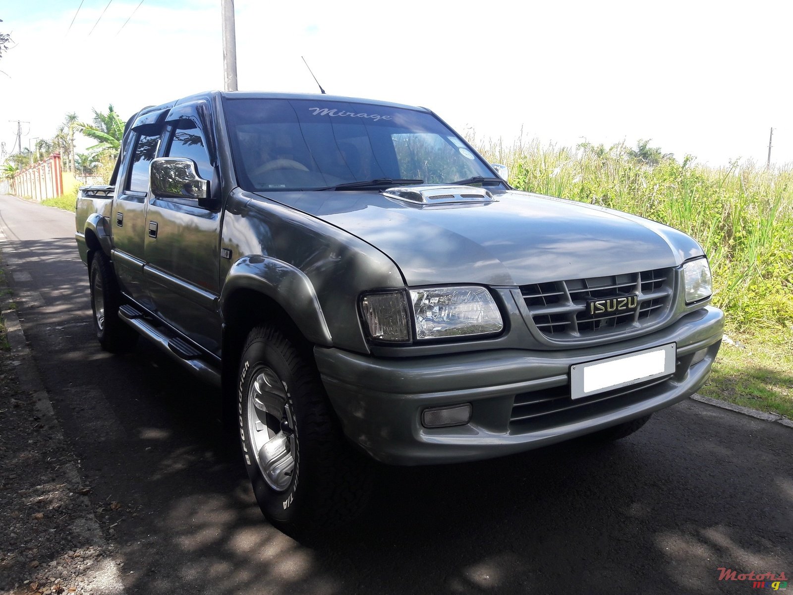 2003' Isuzu KB 300 photo #2