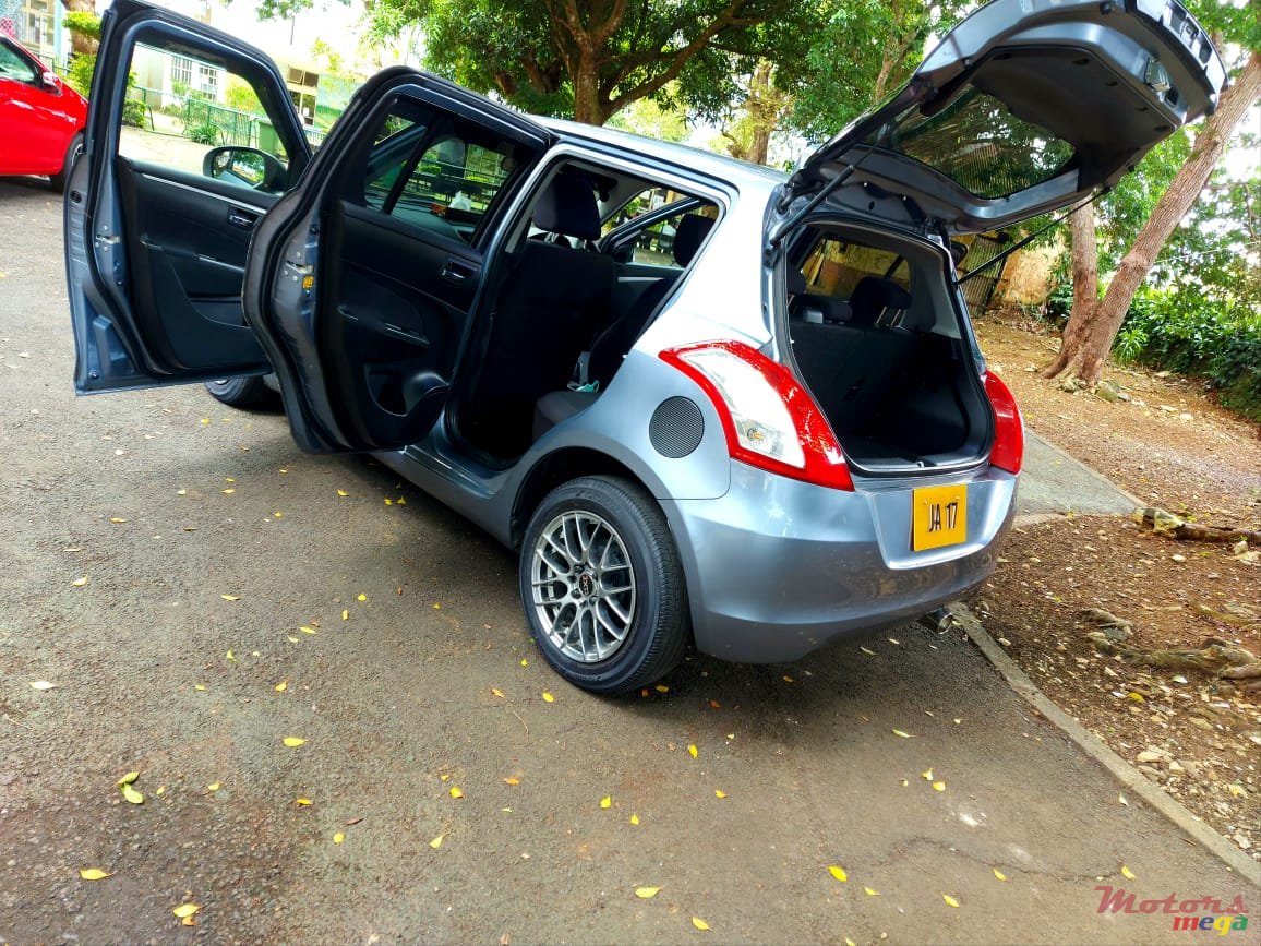 2016' Suzuki Swift Dorigine photo #3