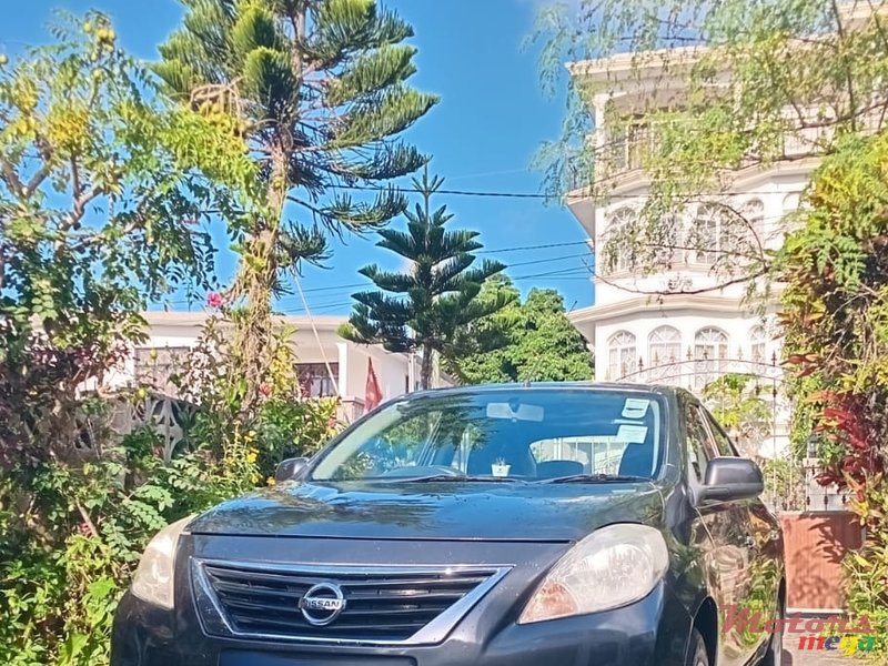 2013' Nissan Almera photo #1