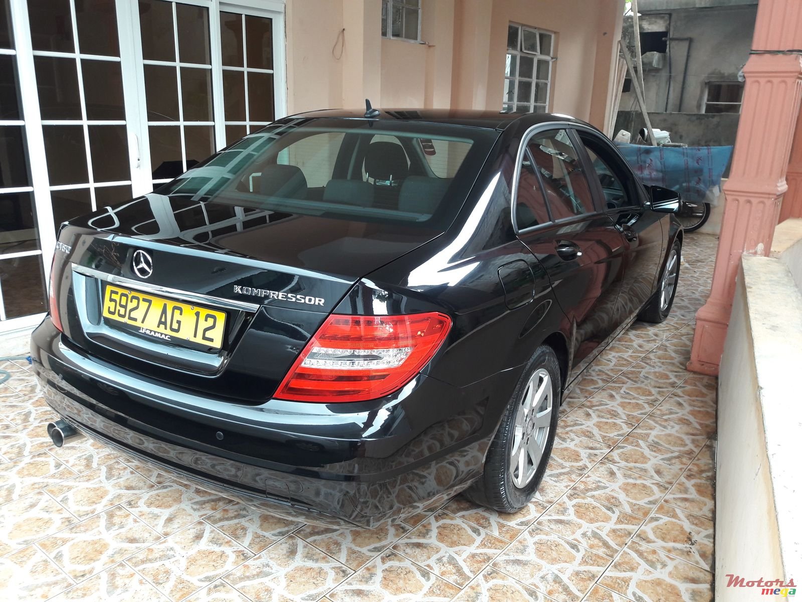 2012' Mercedes-Benz C 180 photo #4