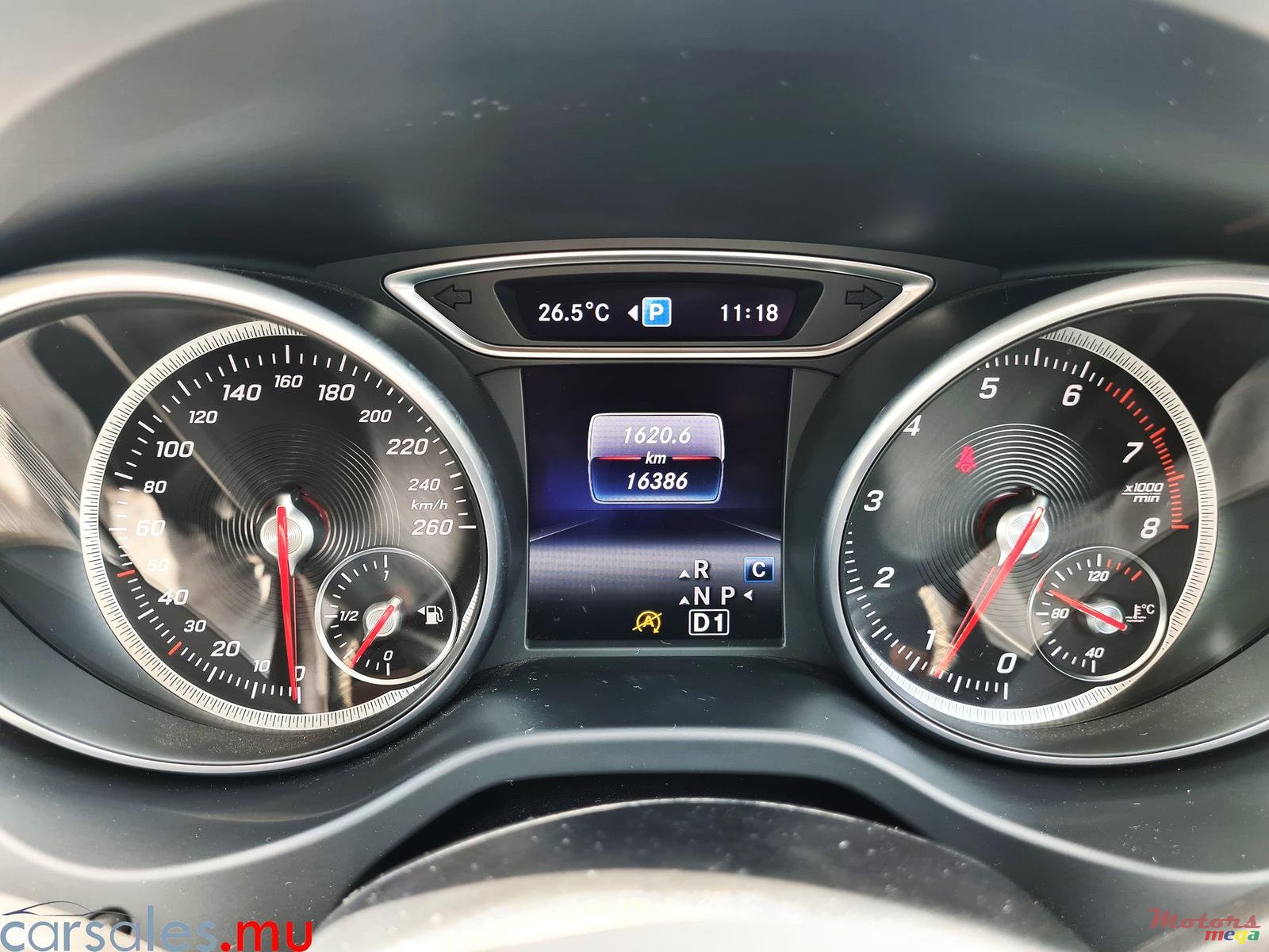 2018' Mercedes-Benz GLA-Class 200 Urban photo #7