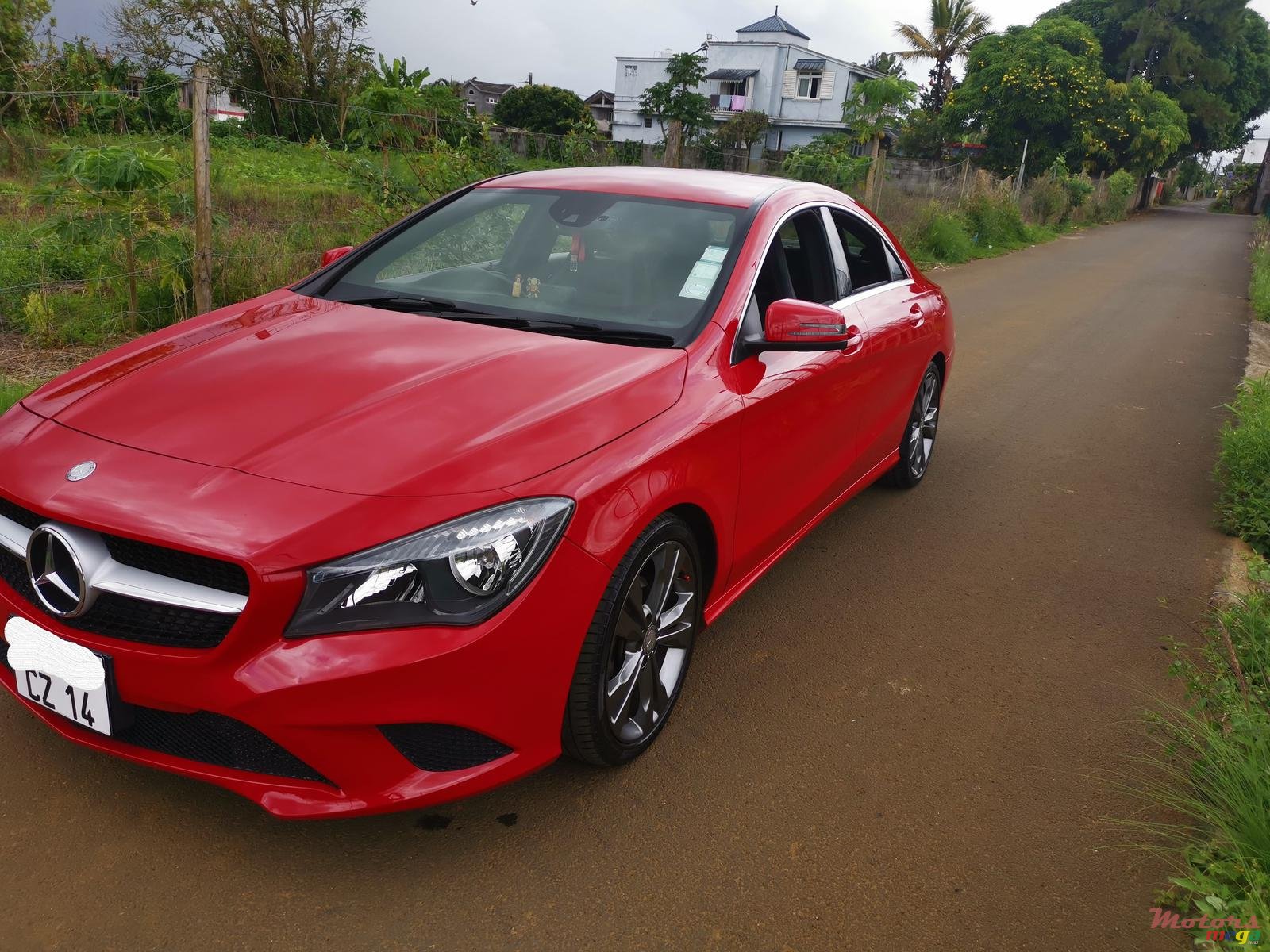 2014' Mercedes-Benz CLA 180 photo #3