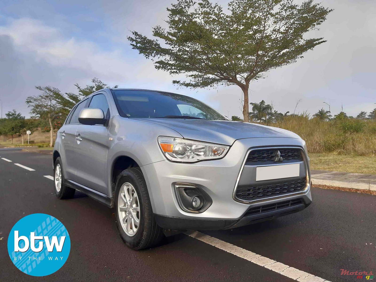 2015' Mitsubishi ASX photo #1