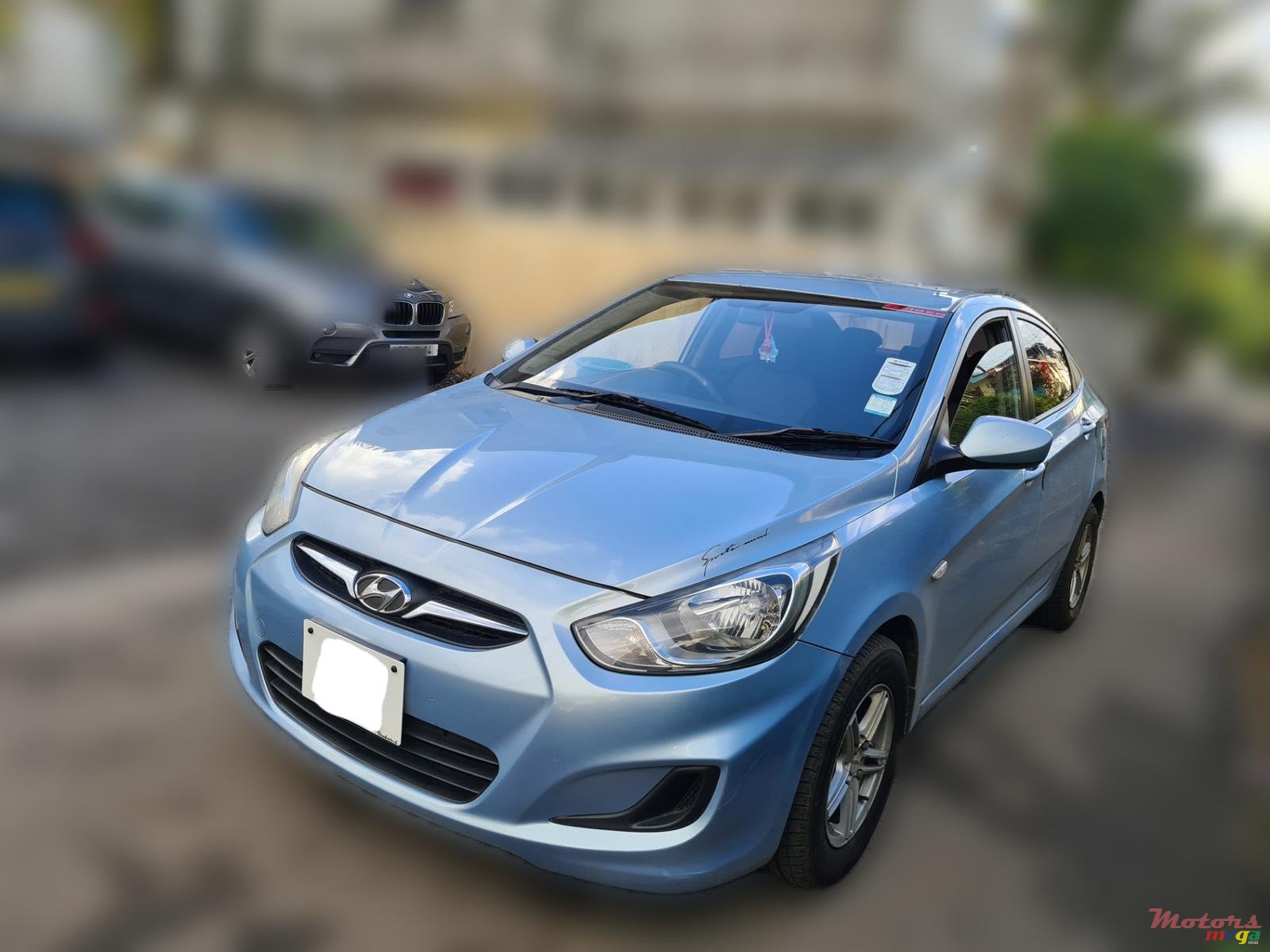 2012' Hyundai Accent Automatic photo #2