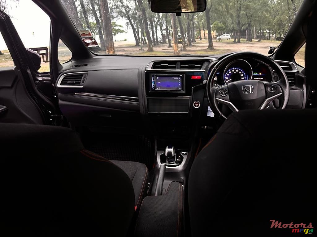 2014' Honda Fit photo #6