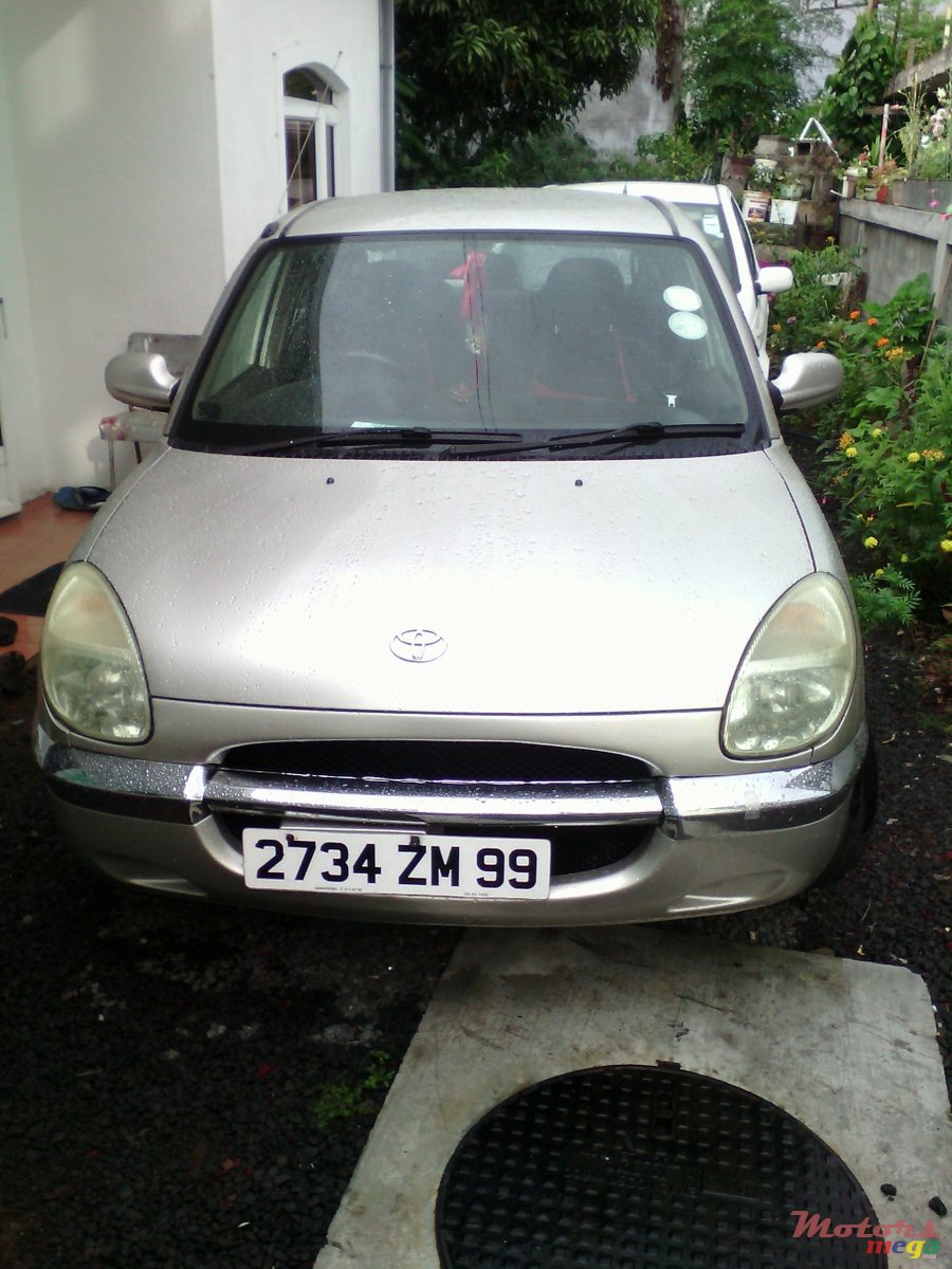 1999' Toyota DUET photo #1