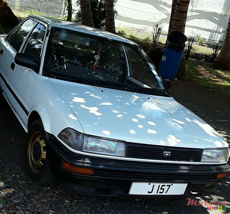1988' Toyota Corolla photo #1