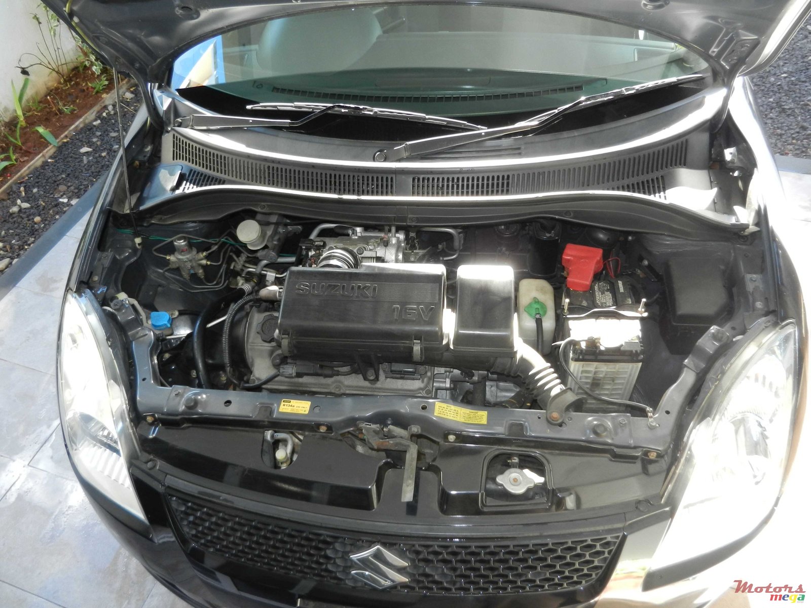 2008' Suzuki Swift photo #3