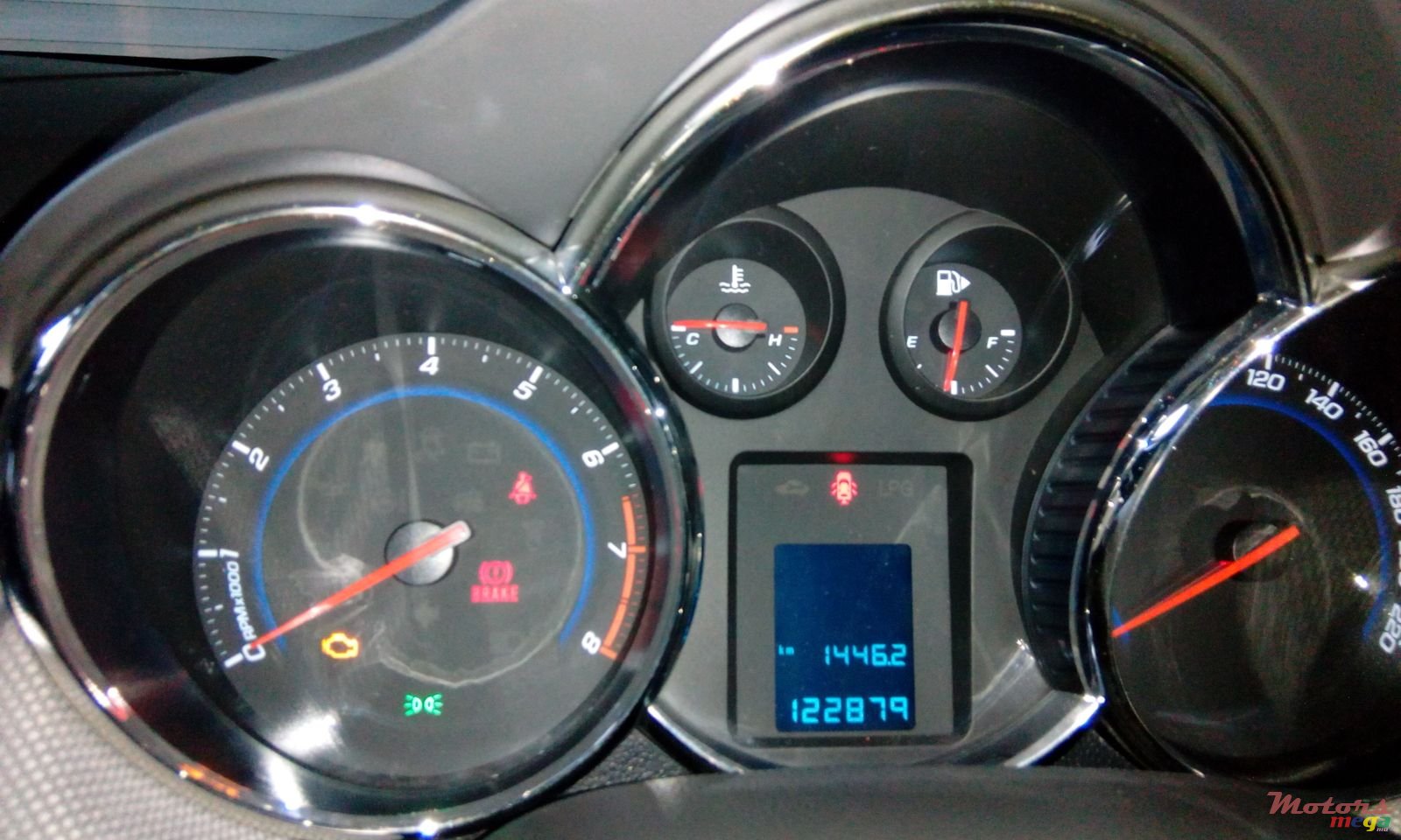 2010' Chevrolet Cruze photo #6