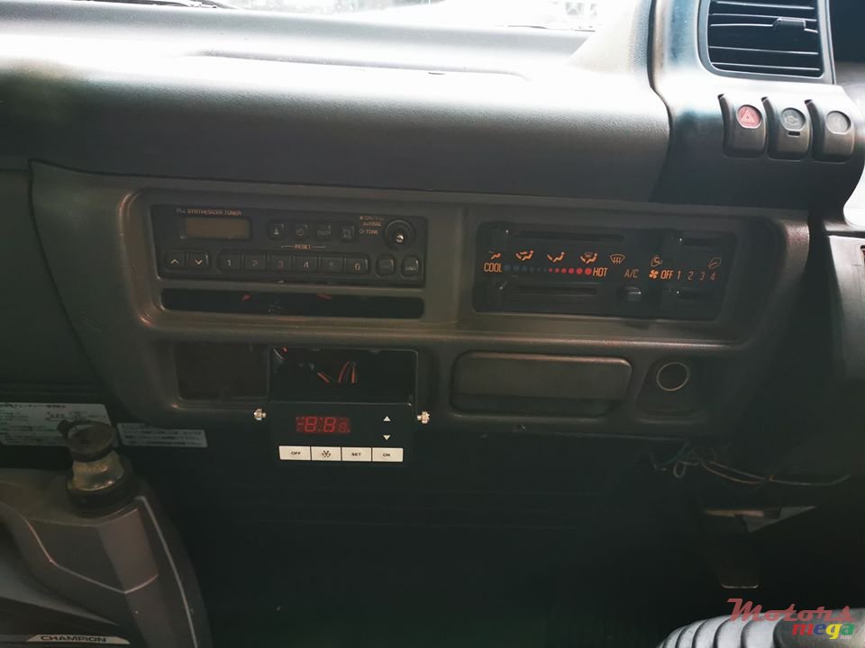 2001' Nissan Atlas photo #7