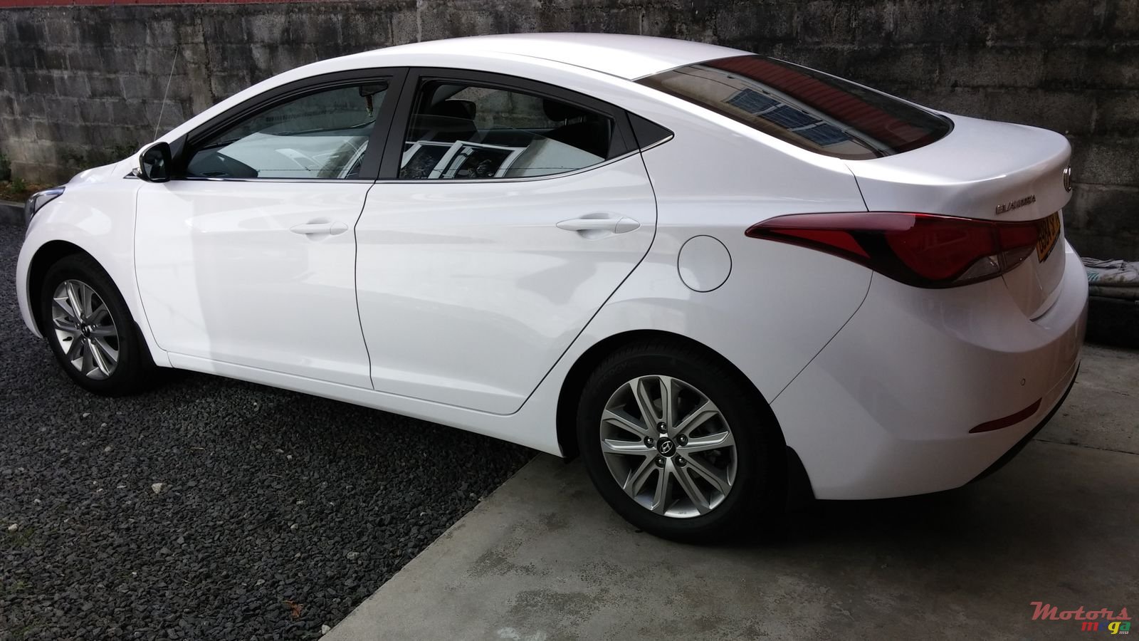 2014' Hyundai Elantra photo #4