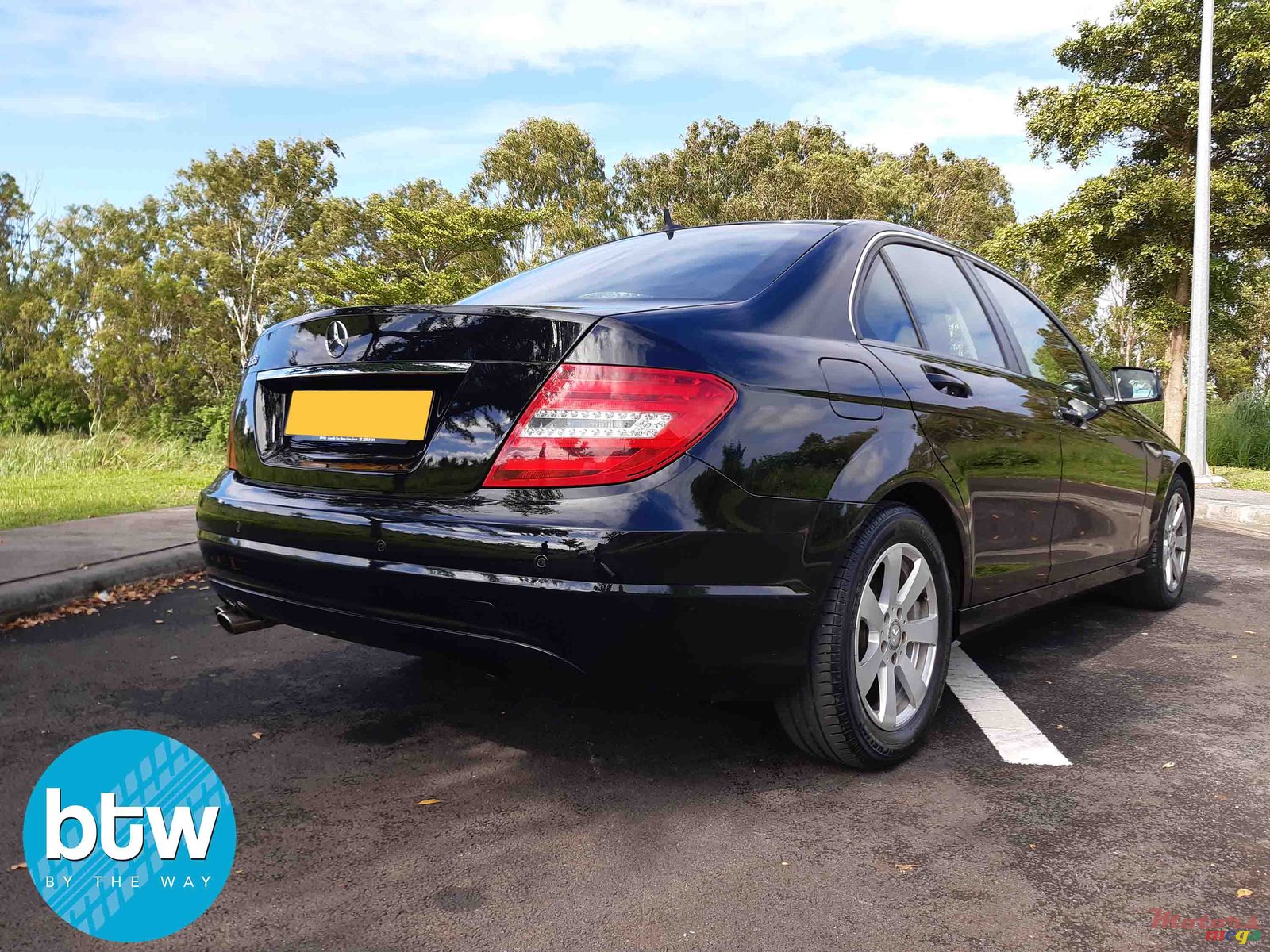 2014' Mercedes-Benz C-Class 180 photo #3