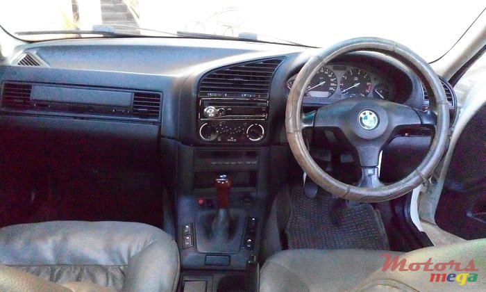1994' BMW 3 Series photo #2