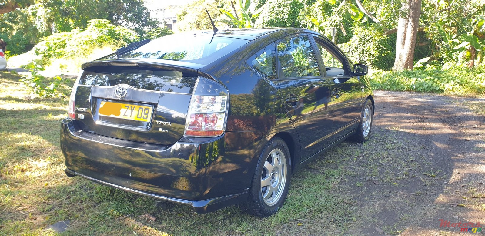 2009' Toyota Prius photo #4