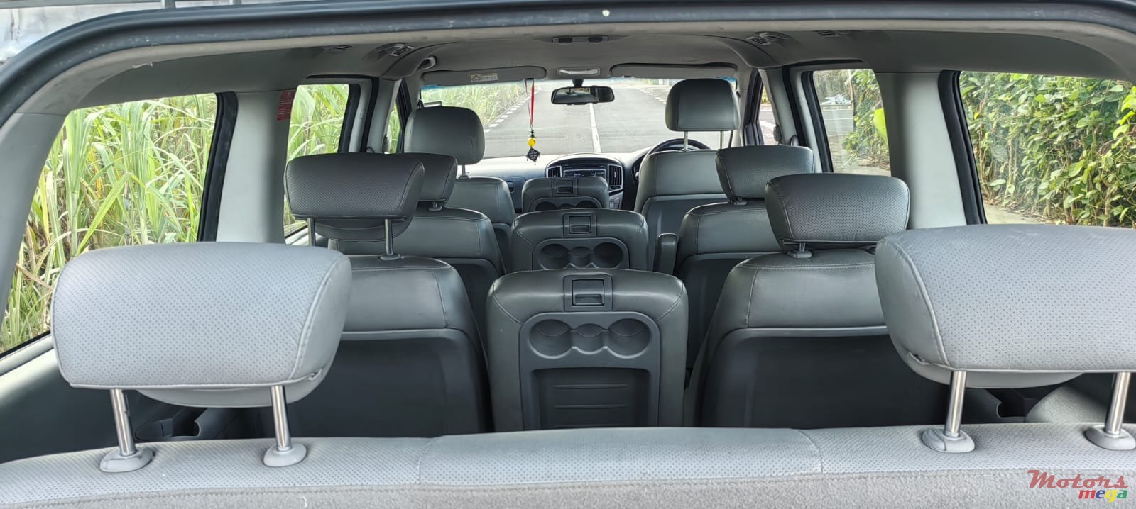 2017' Hyundai H-1 photo #7