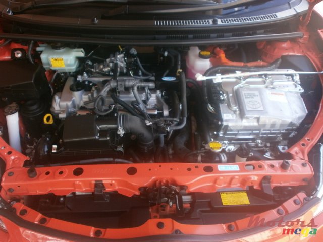 2014' Toyota AQUA photo #6