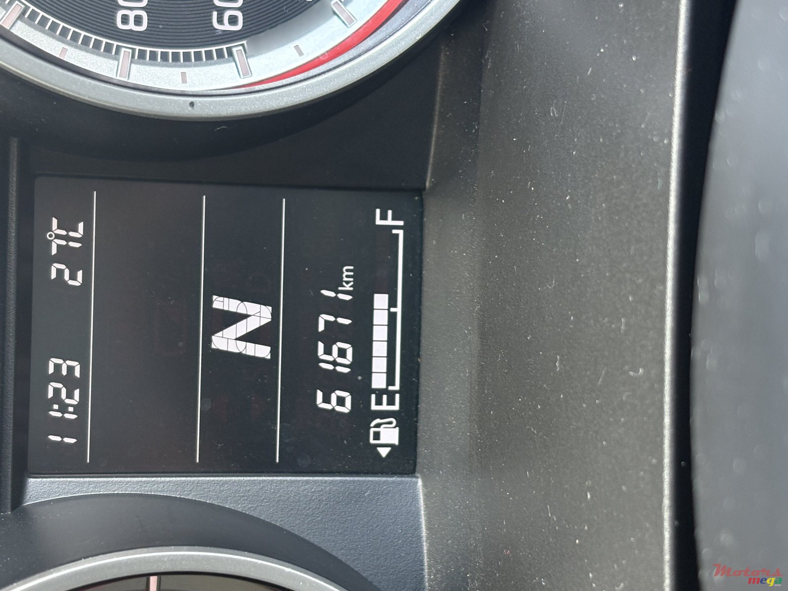 2020' Suzuki Swift GLX photo #4