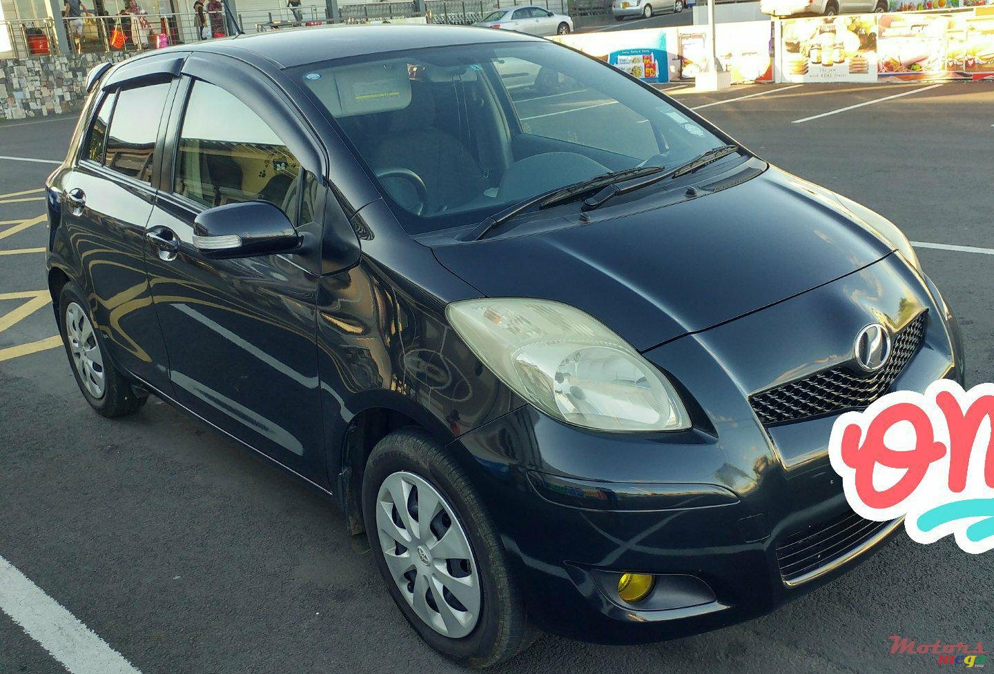 2009' Toyota Vitz photo #7