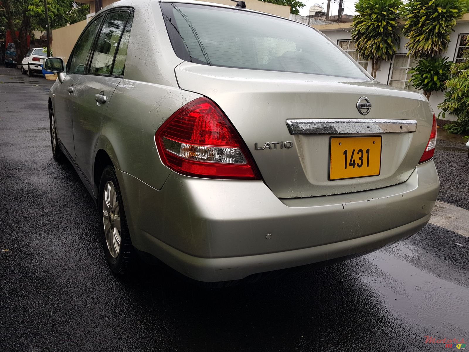 2006' Nissan Tiida Auto photo #2