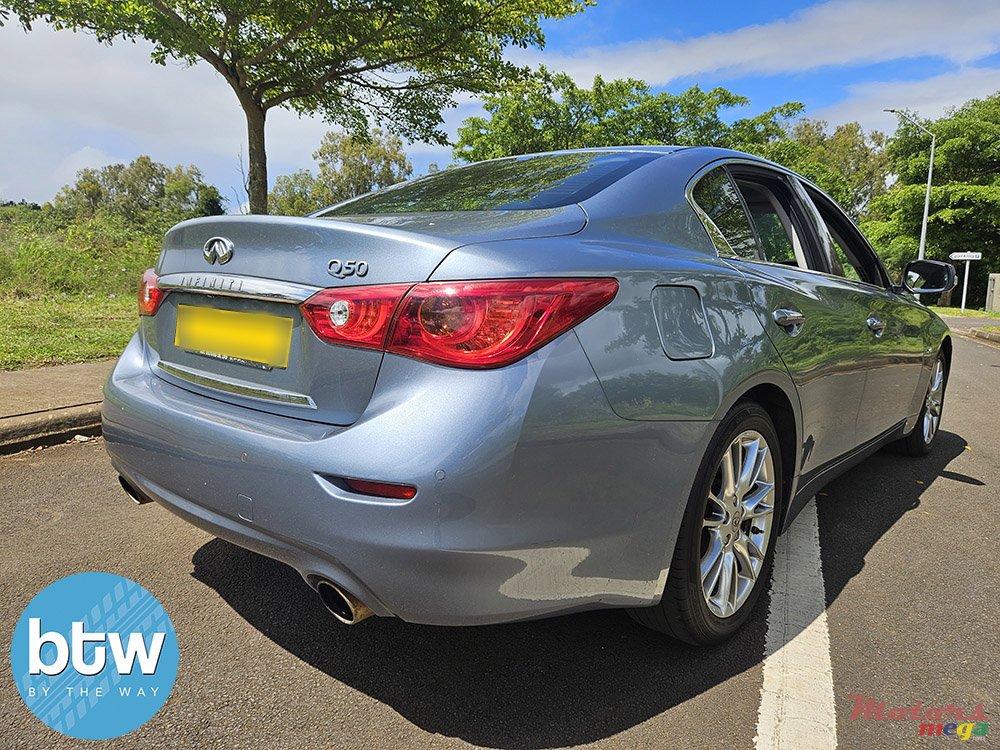 2017' Infiniti Q50 photo #4