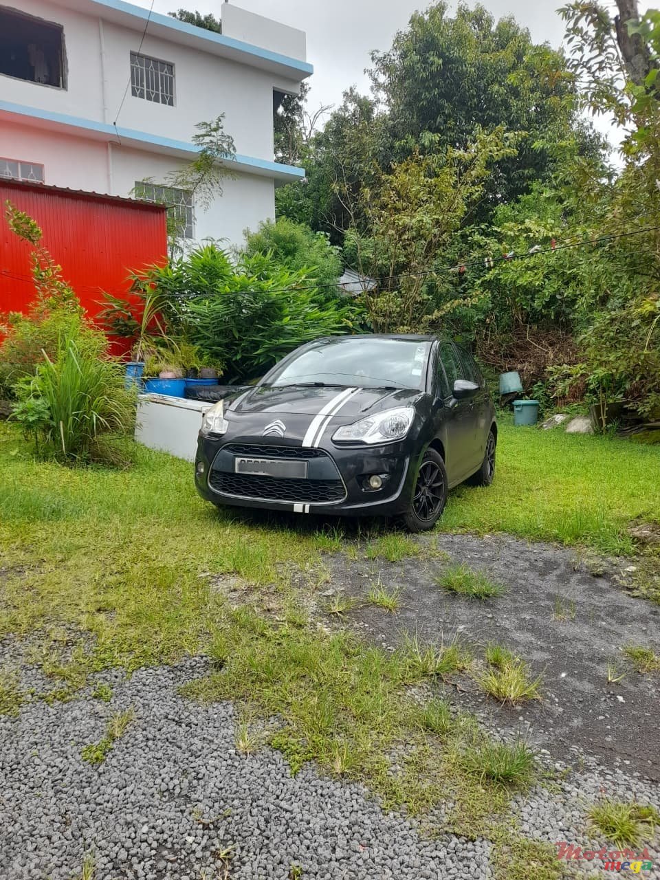 2012' Citroen C3 photo #3