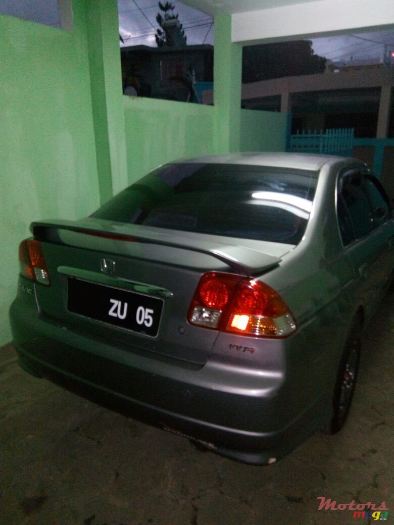 2005' Honda Civic Vtec Es8 photo #2