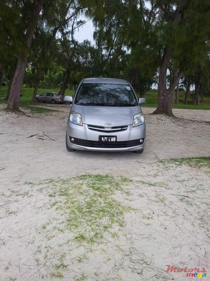 2009' Toyota passo sette photo #1