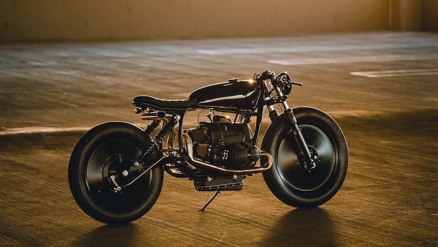 Custom-Made BMW R90/6 Is Truly Mouth-Watering With Its Slim Tank and Solid Wheel Covers