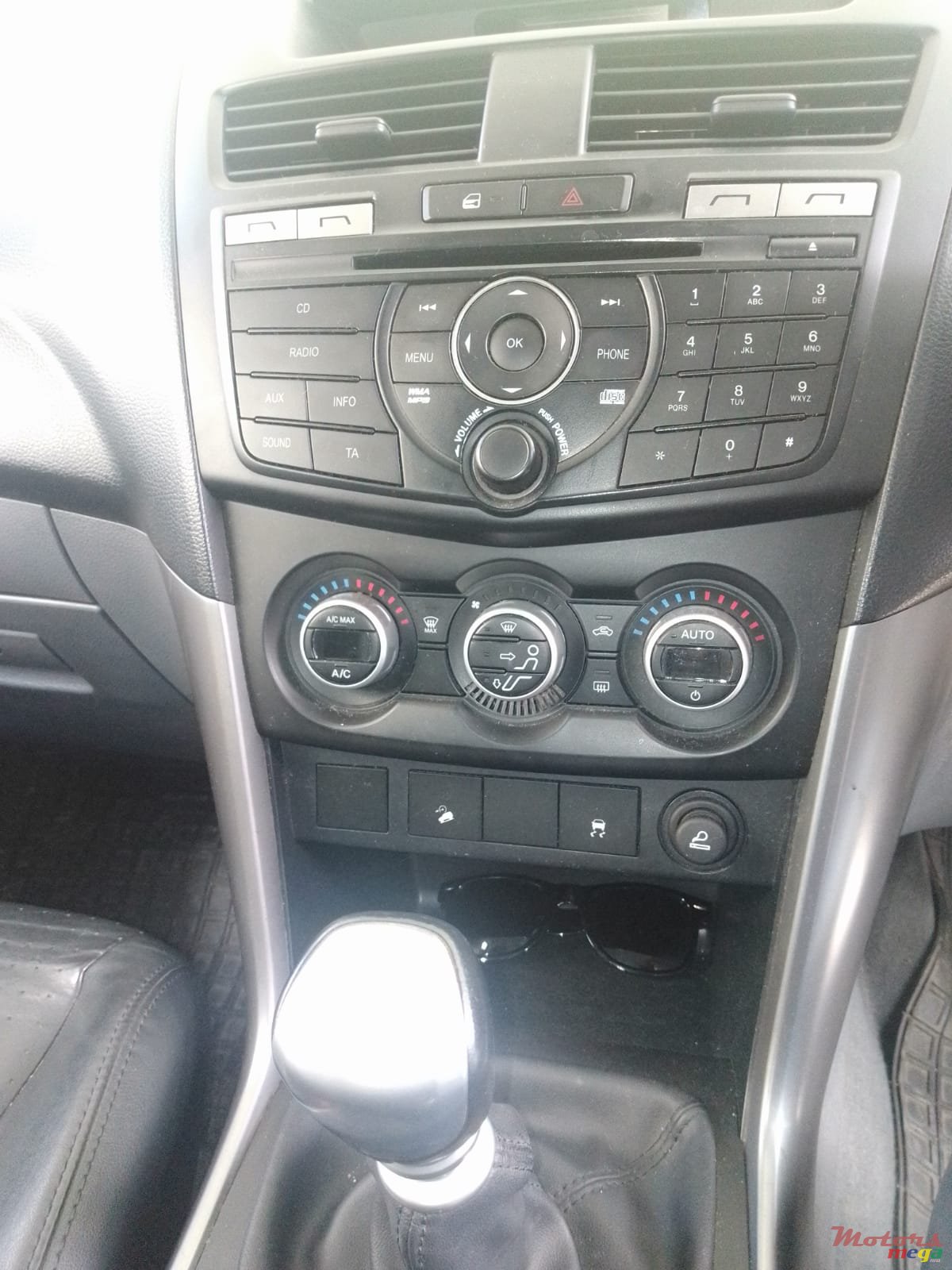 2018' Mazda BT-50 photo #4