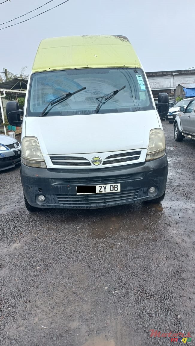 2008' Nissan Interstar photo #2