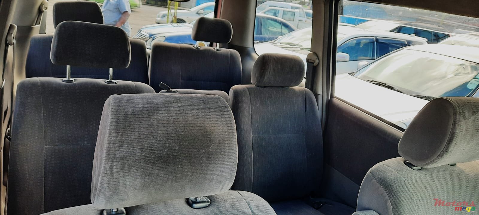 2003' Toyota Noah photo #3