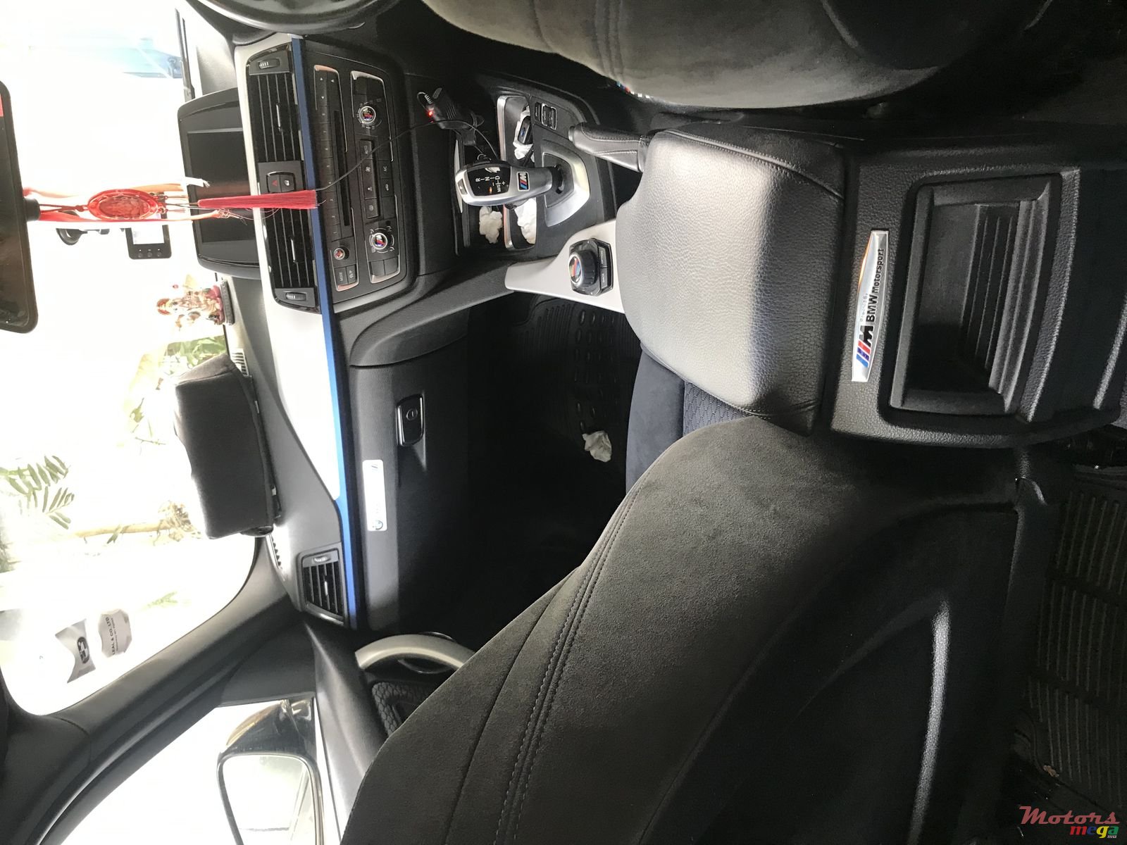 2014' BMW 3 Series Full m sports package photo #4