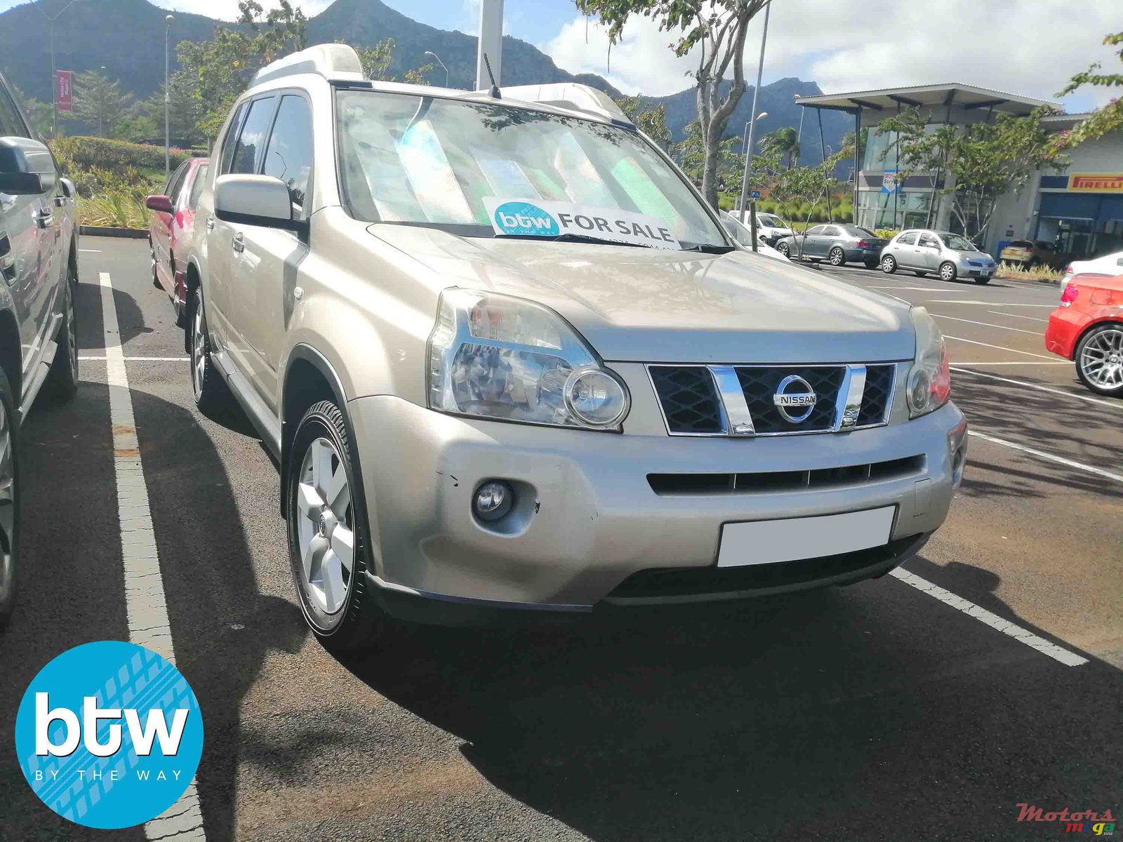 2011' Nissan X-Trail photo #1