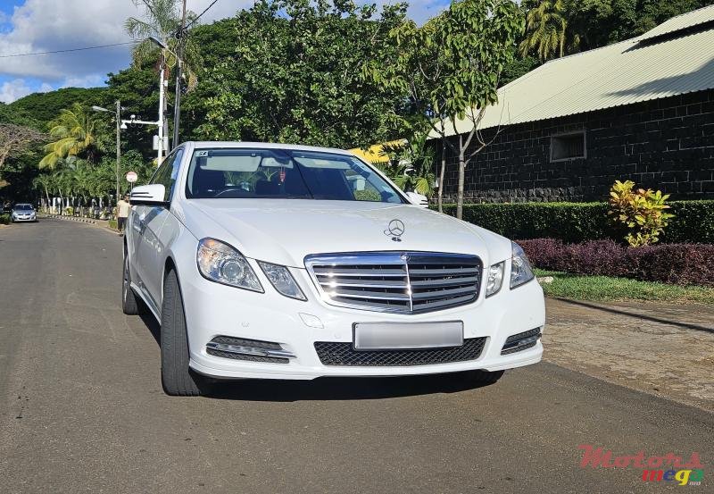 2013' Mercedes-Benz E 250 photo #2
