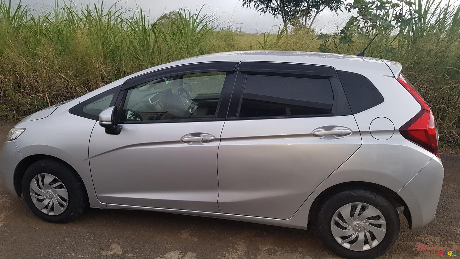 2015' Honda Fit photo #5