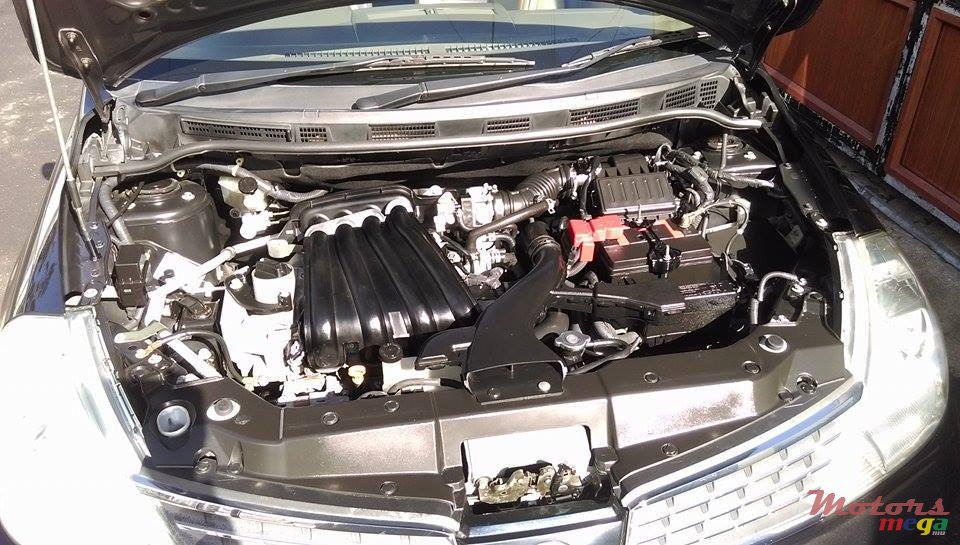 2005' Nissan Tiida  photo #4