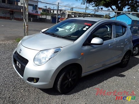 2012' Suzuki photo #3