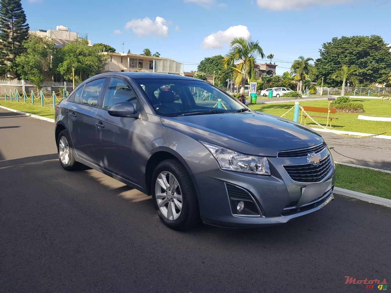 2013' Chevrolet Cruze photo #1