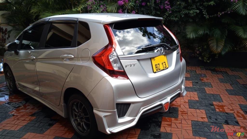 2013' Honda Fit 1.5L DOHC photo #2