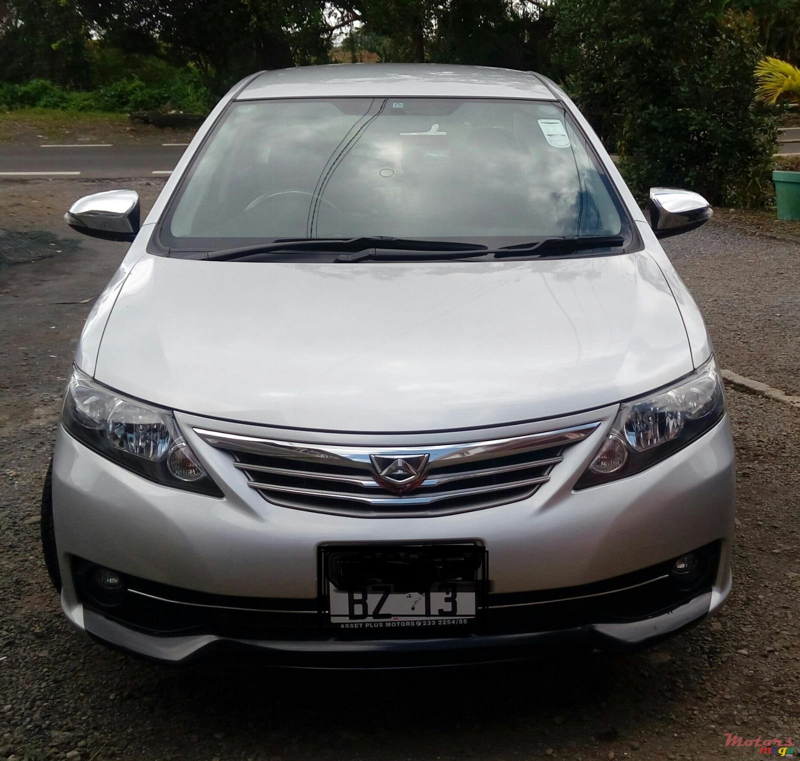 2013' Toyota photo #4