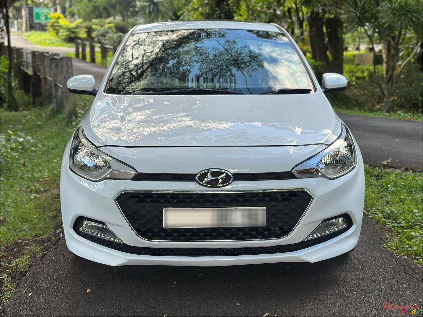 2016' Hyundai i20 photo #2