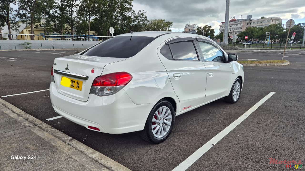 2014' Mitsubishi Attrage photo #4