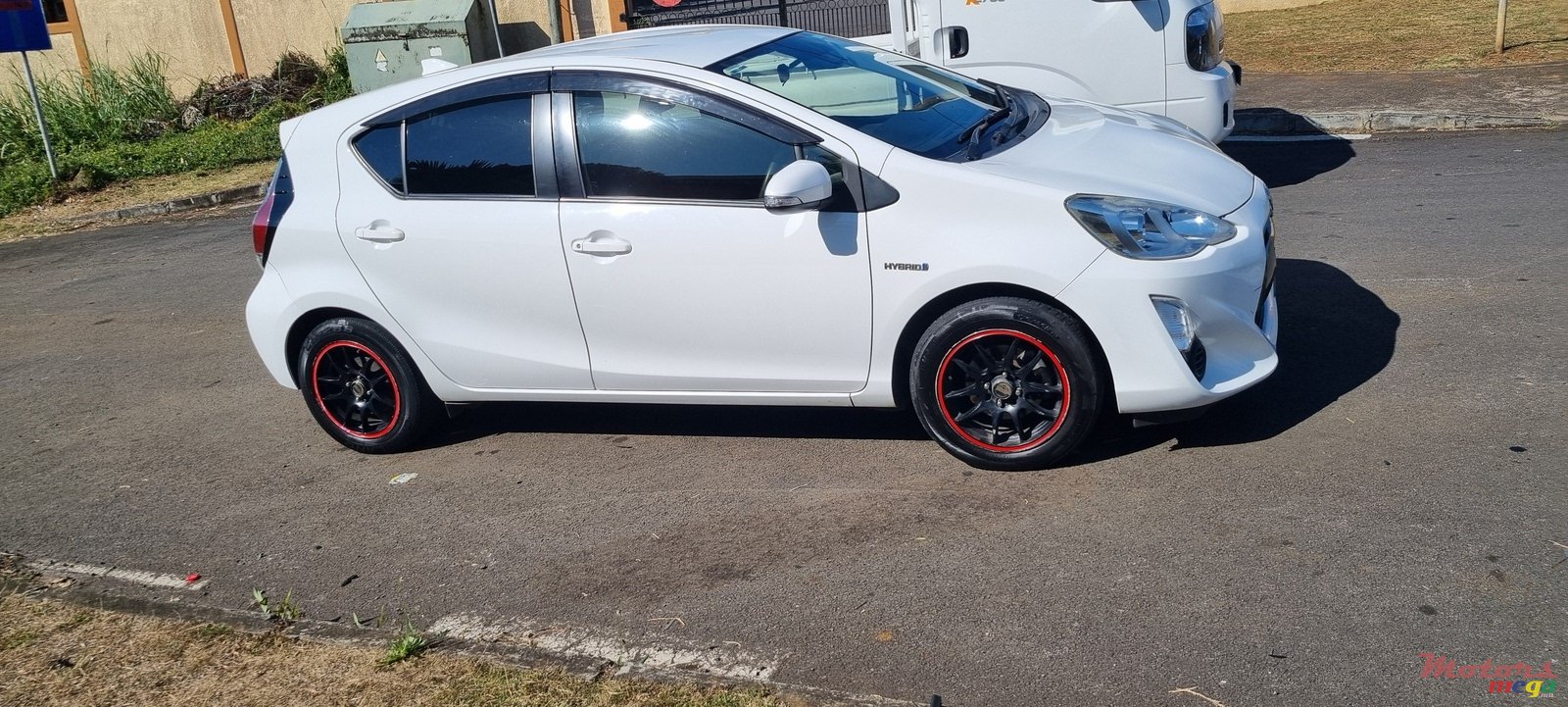 2016' Toyota Aqua NIL photo #1