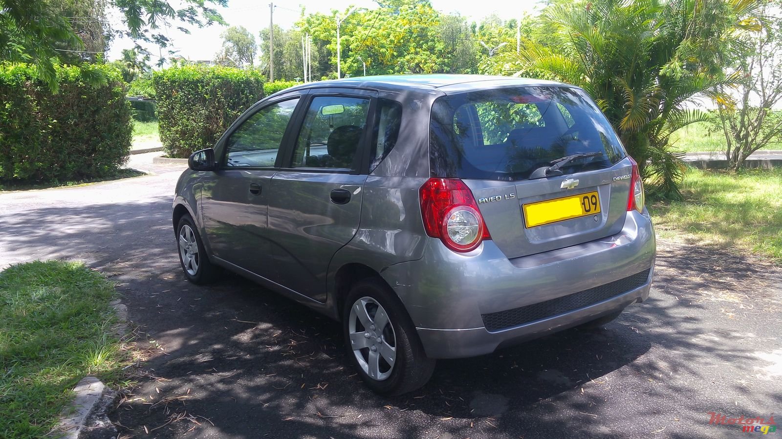 2009' Chevrolet Aveo photo #2